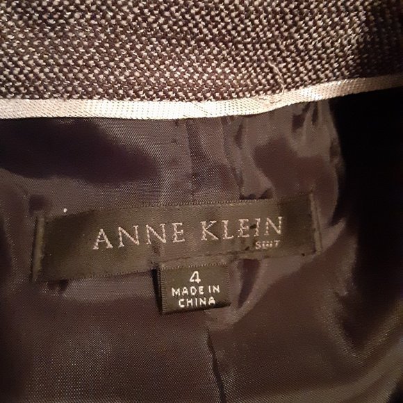 Anne Klein 2 Pc Grey Short Sleeve Suit - Picture 11 of 15